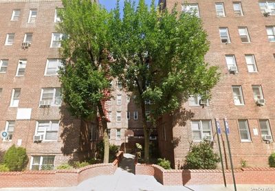 2A - 65-11 108th Street, Condo with 2 bedrooms, 1 bathrooms and null parking in Forest Hills NY | Image 1