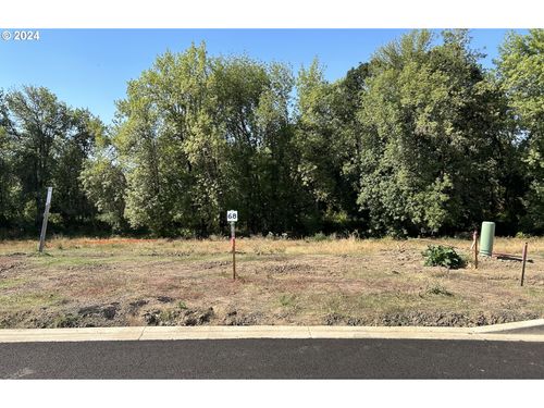 68-1599 Nw Pinehurst Dr, McMinnville, OR, 97128 | Card Image