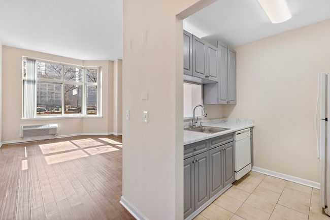 APT-110 - 20 2 Nd St, Condo with 1 bedrooms, 1 bathrooms and null parking in Jersey City NJ | Image 10