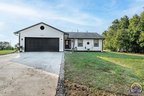 21015 N Sail A Way Dr, Overbrook, KS, 66524-8850 | Card Image