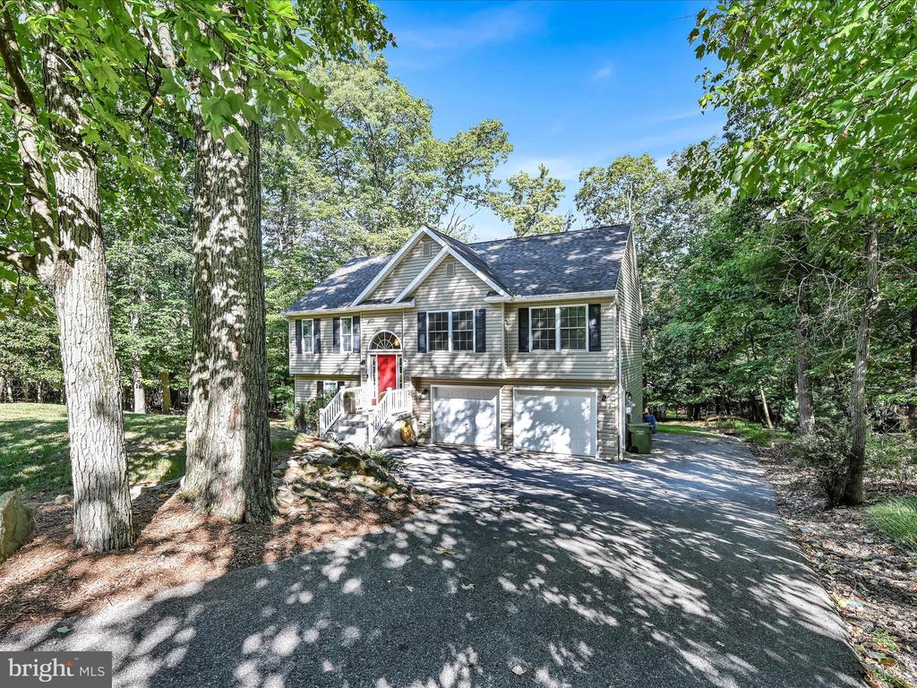 Comanche Dr, Auburn, PA 17922