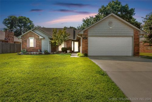 609 Foltz Ln, Muskogee, OK, 74403-7750 | Card Image