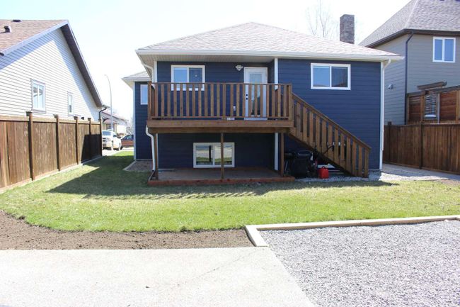 708 Northridge Avenue, Home with 5 bedrooms, 2 bathrooms and 4 parking in Picture Butte AB | Image 25