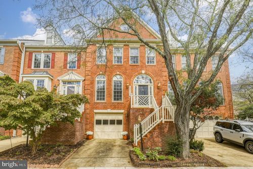15712 Cherry Blossom Ln, NORTH POTOMAC, MD, 20878-4905 | Card Image