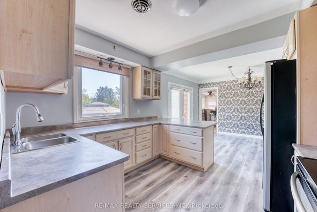 232 Patrice Dr, House other with 7 bedrooms, 6 bathrooms and 6 parking in Windsor ON | Image 9