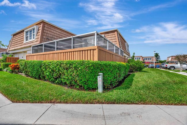 27 - 11571 Winchester Dr, Condo with 3 bedrooms, 3 bathrooms and null parking in Palm Beach Gardens FL | Image 4