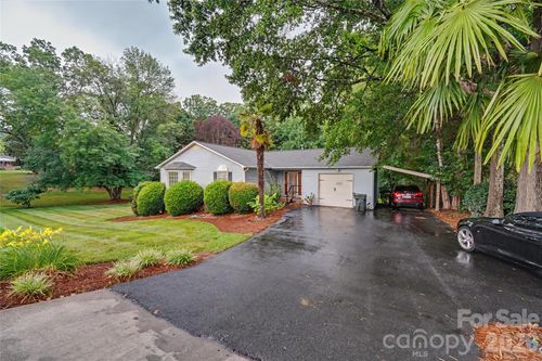 1271 India Hook Rd, Rock Hill, SC, 29732-2409 | Card Image