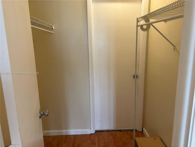 APT-807 - 4164 Inverrary Dr, Condo with 1 bedrooms, 1 bathrooms and null parking in Lauderhill FL | Image 14