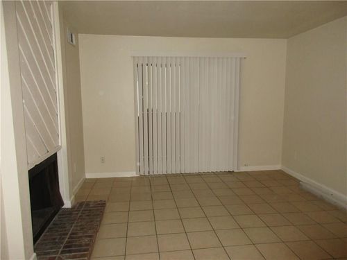 apt-1062-8110 Skillman St, Dallas, TX, 75231-2805 | Card Image