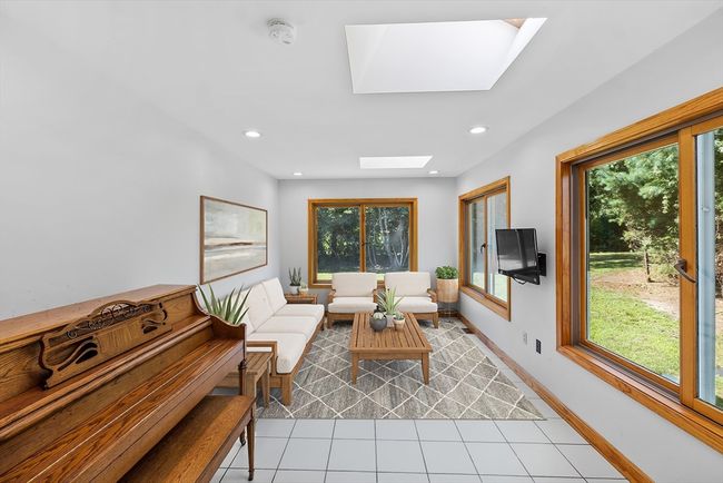 11 Walnut St, House other with 3 bedrooms, 3 bathrooms and 6 parking in Assonet MA | Image 20