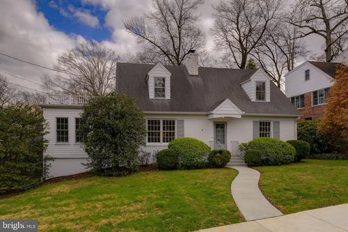 2625 S Hayes Street, ARLINGTON, VA, 22202 | Card Image
