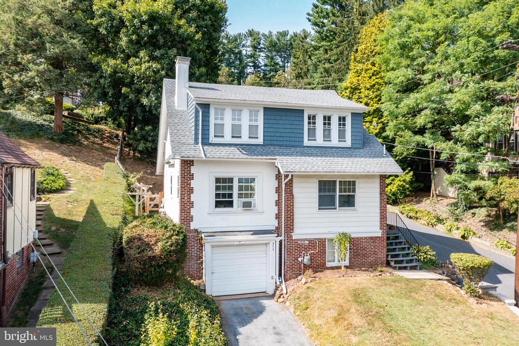Hill Ave, Reading, PA 19606