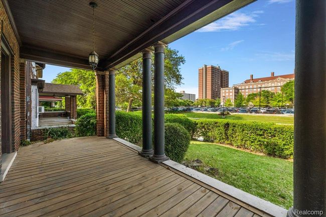 25-7433 Poe Ave-25.jpg | Image 5