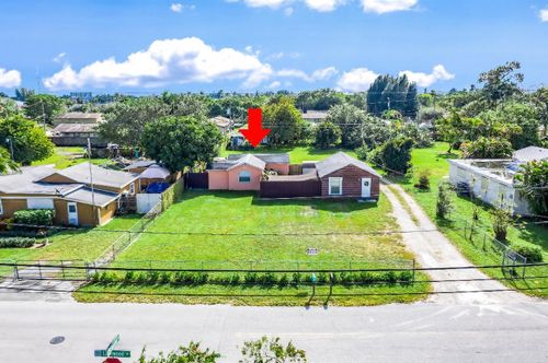 b-3901 Lakewood Rd, Lake Worth Beach, FL, 33461-3547 | Card Image