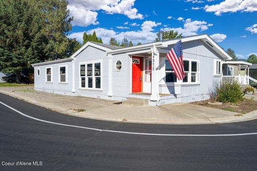 4975 W Cougar Cir, Coeur D Alene, ID, 83815-9777 | Card Image