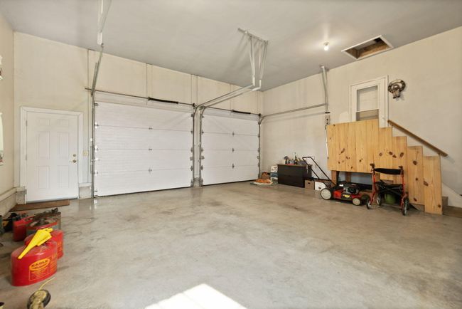 225 Hilltop Rd, Home with 3 bedrooms, 3 bathrooms and null parking in East Bernstadt KY | Image 51