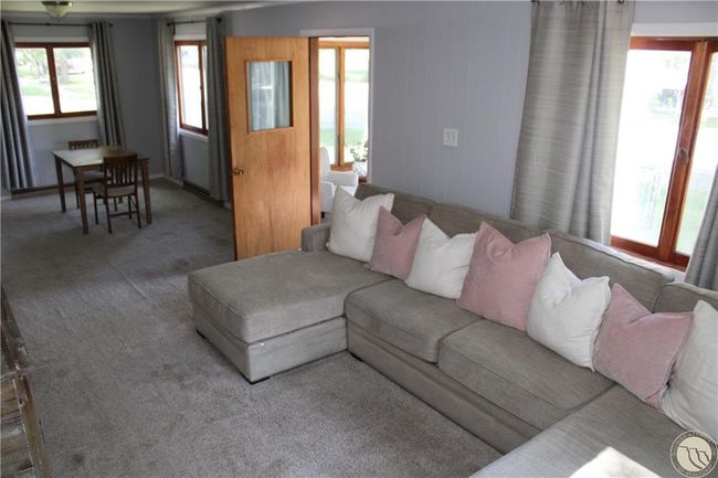 5 E 2 Nd Ave N, House other with 3 bedrooms, 2 bathrooms and null parking in Columbus MT | Image 5