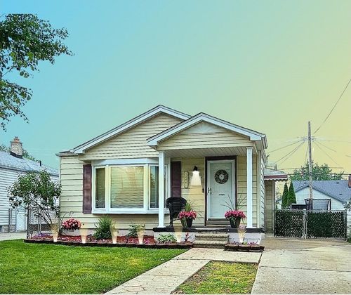 12461 Agnes St, Southgate, MI, 48195-3505 | Card Image