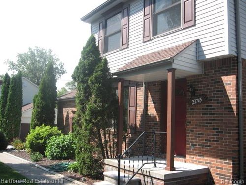 23745 Middlebelt Rd, Farmington Hills, MI, 48336-2903 | Card Image