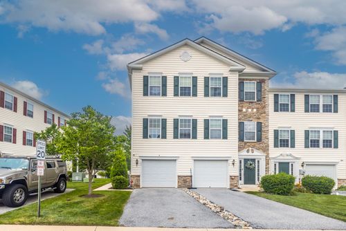 33-33 Tuxford Ln, COATESVILLE, PA, 19320-1635 | Card Image