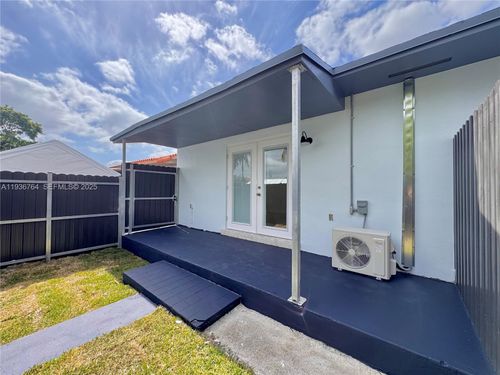 back-7135 Sw 22nd St, Miami, FL, 33155-1626 | Card Image