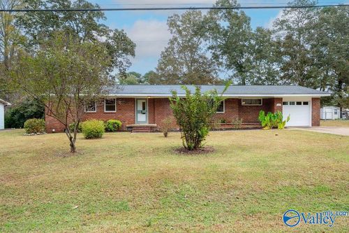 2108 Roseberry Dr, Scottsboro, AL, 35769-3954 | Card Image