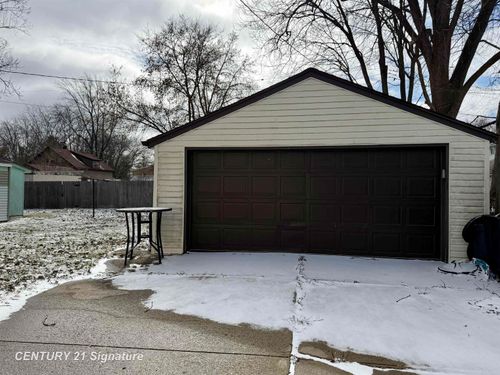 1905 Stanley St, Saginaw, MI, 48602-1085 | Card Image