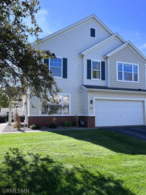 898 Providence Dr, Shakopee, MN, 55379-4459 | Card Image