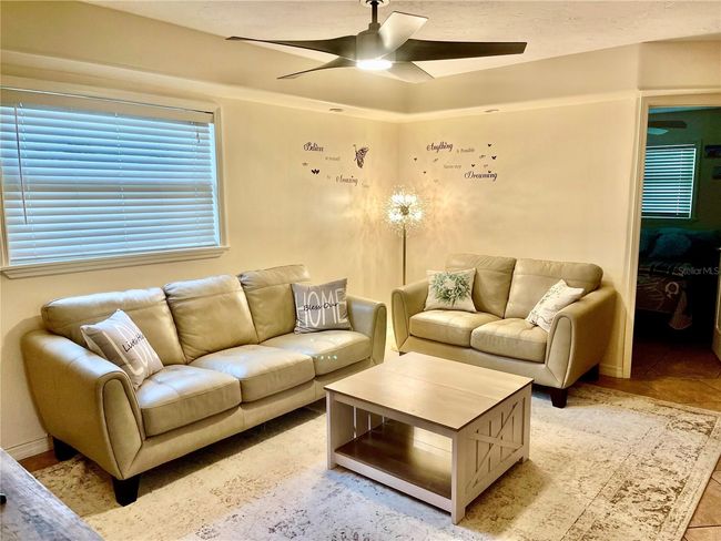 5357 Skyline Pl, House other with 3 bedrooms, 2 bathrooms and null parking in SARASOTA FL | Image 4