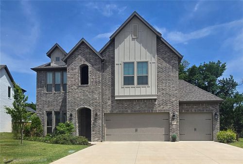 816 Post Way, Cave Springs, AR, 72718-5040 | Card Image