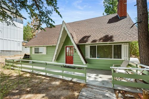 653 Temple Ln, Big Bear Lake, CA, 92315-9530 | Card Image