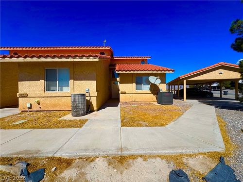 460 Comstock St, Pahrump, NV, 89048-6142 | Card Image