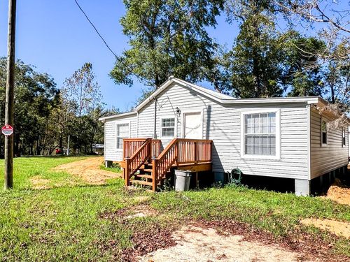 391 Byrd Parker Dr, Wewahitchka, FL, 32465-3309 | Card Image