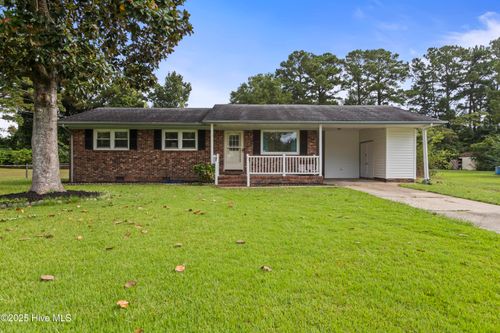 7 Princeton Dr, Jacksonville, NC, 28546-5413 | Card Image