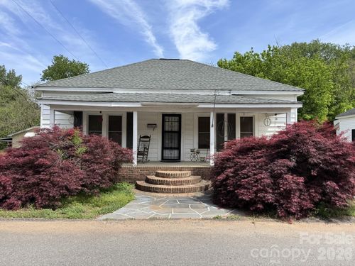 6 1st St, Cramerton, NC, 28032-1502 | Card Image