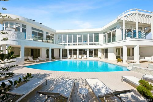 9 Mitchell Dunes Ln, Amagansett, NY, 11930-2300 | Card Image