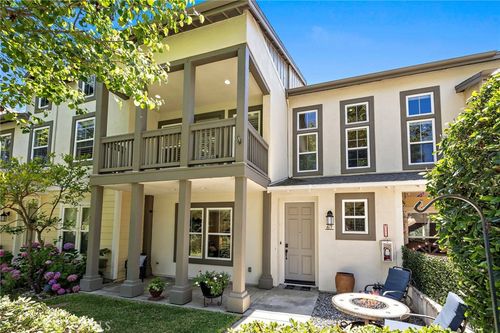 67 Orange Blossom Cir, Ladera Ranch, CA, 92694-1251 | Card Image