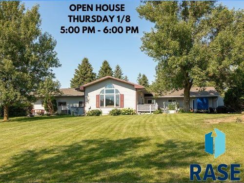 6102 Dakota Dr Drive, Madison, SD, 57042 | Card Image