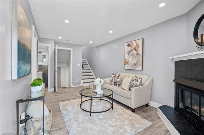 7 - 955 King Rd, Townhouse with 2 bedrooms, 3 bathrooms and 2 parking in Burlington ON | Image 35