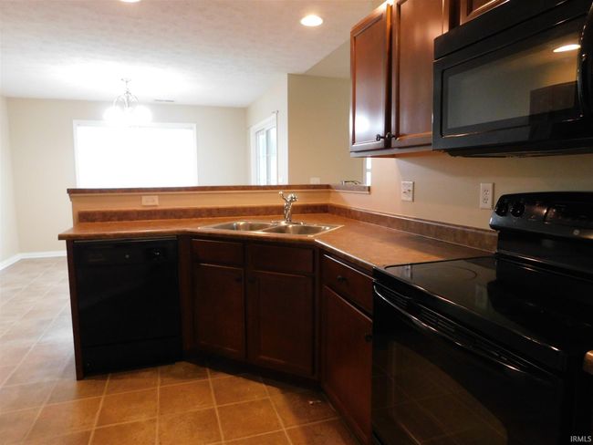 4809 Imperial Dr, House other with 3 bedrooms, 2 bathrooms and null parking in Newburgh IN | Image 5