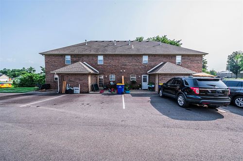 126 Candle Ct, Bowling Green, KY, 42103-8527 | Card Image