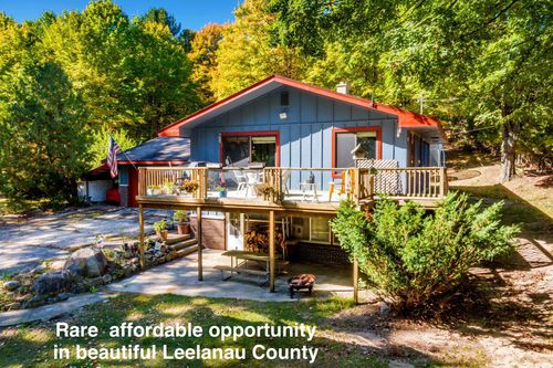 3010 S Lake Shore Dr, Lake Leelanau, MI, 49653-9517 | Card Image