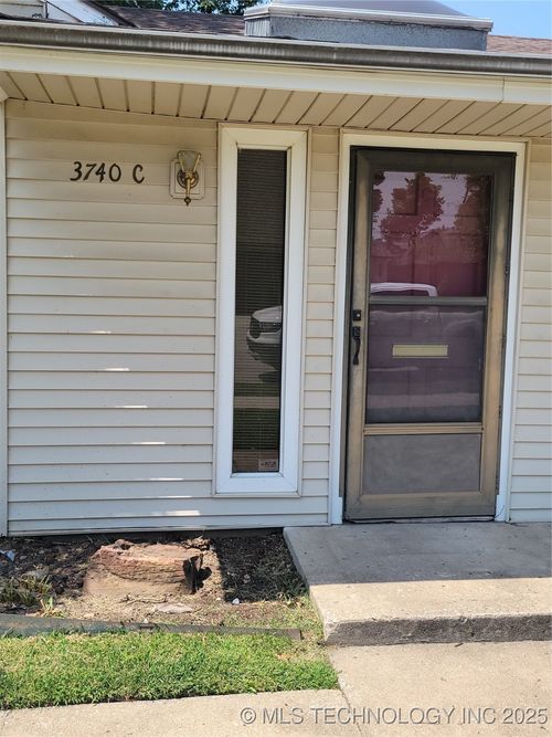 apt-c-3740 S Quincy Ave, Tulsa, OK, 74105-3200 | Card Image