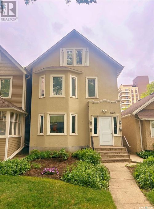 524 4th Ave N, Saskatoon, SK, S7K2M7 | Card Image