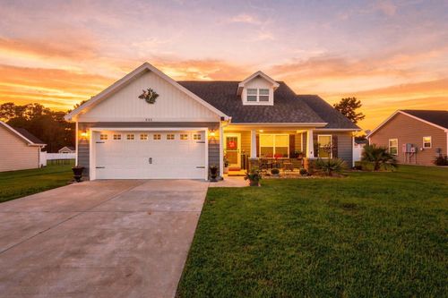 221 Penn Cir, Aynor, SC, 29544-8679 | Card Image