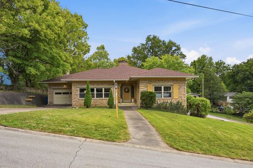 517 W Hickory Street, Neosho, MO, 64850 | Card Image