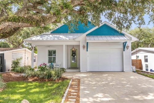807 E 10th Ave, NEW SMYRNA BEACH, FL, 32169-3211 | Card Image