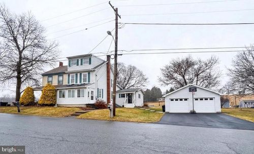 341 Chestnut St, LEESPORT, PA, 19533-9248 | Card Image