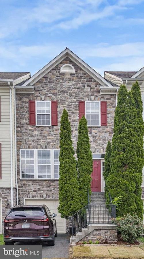 820 Ferndale Ter Ne, LEESBURG, VA, 20176-4858 | Card Image