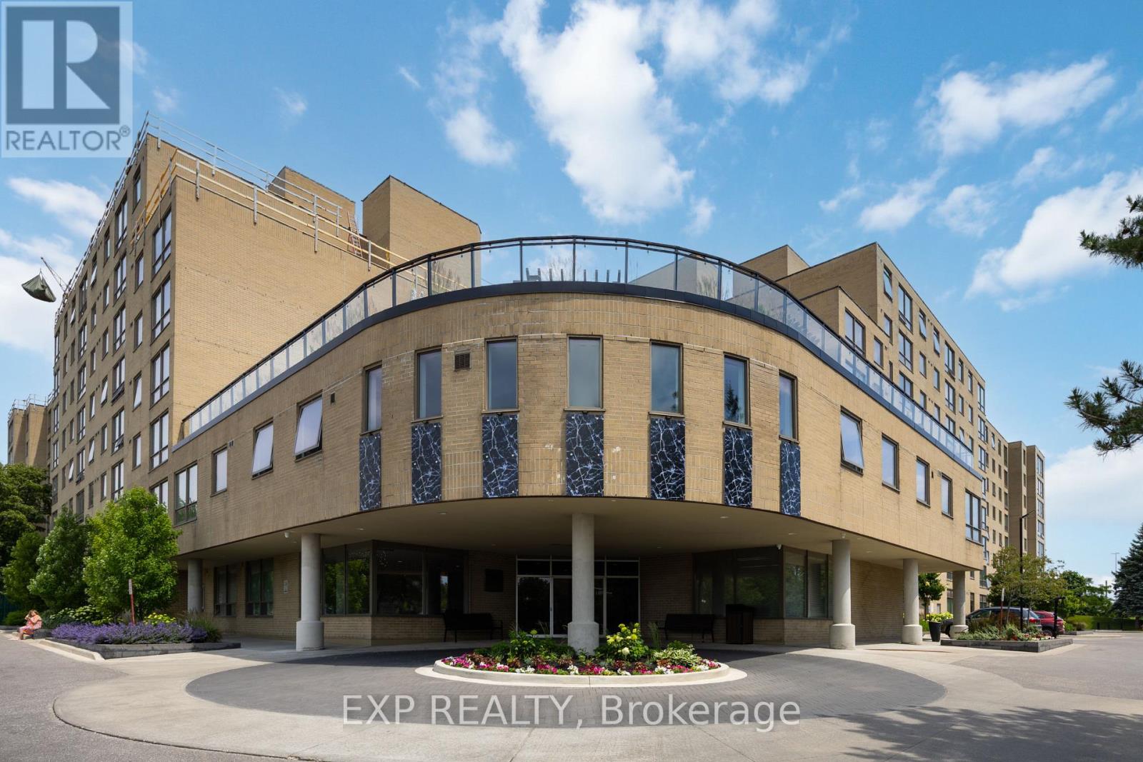 Residential in Richmond Hill (Crosby)